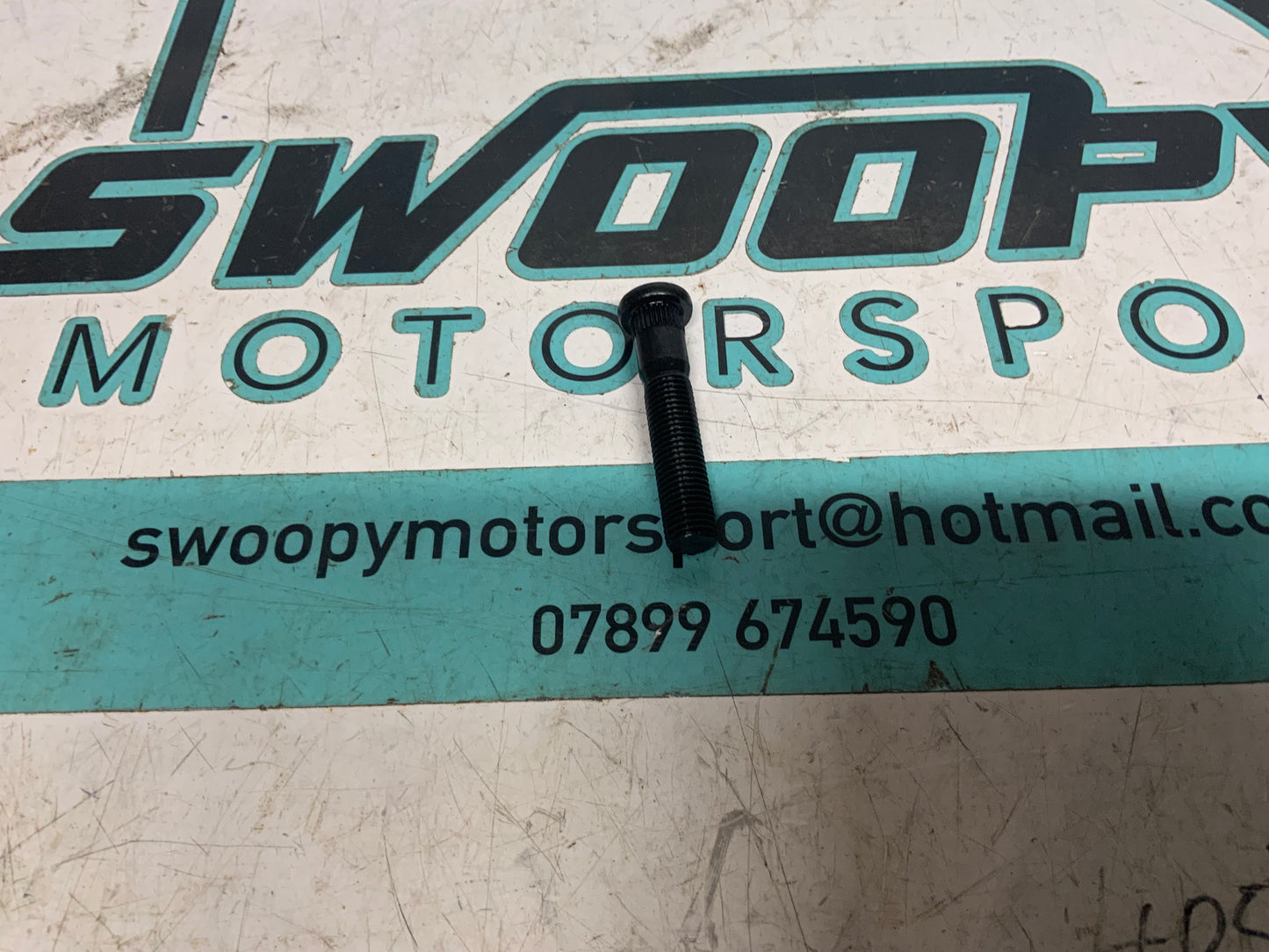 Wheel stud SM0020