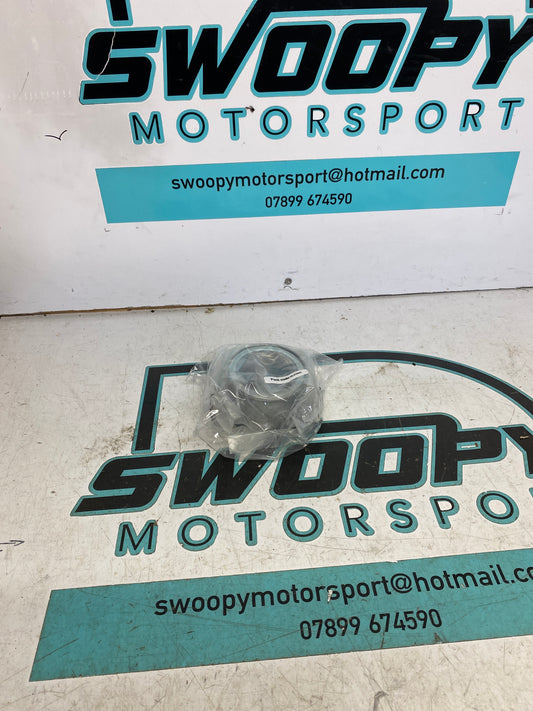 Granada rear wheel bearing