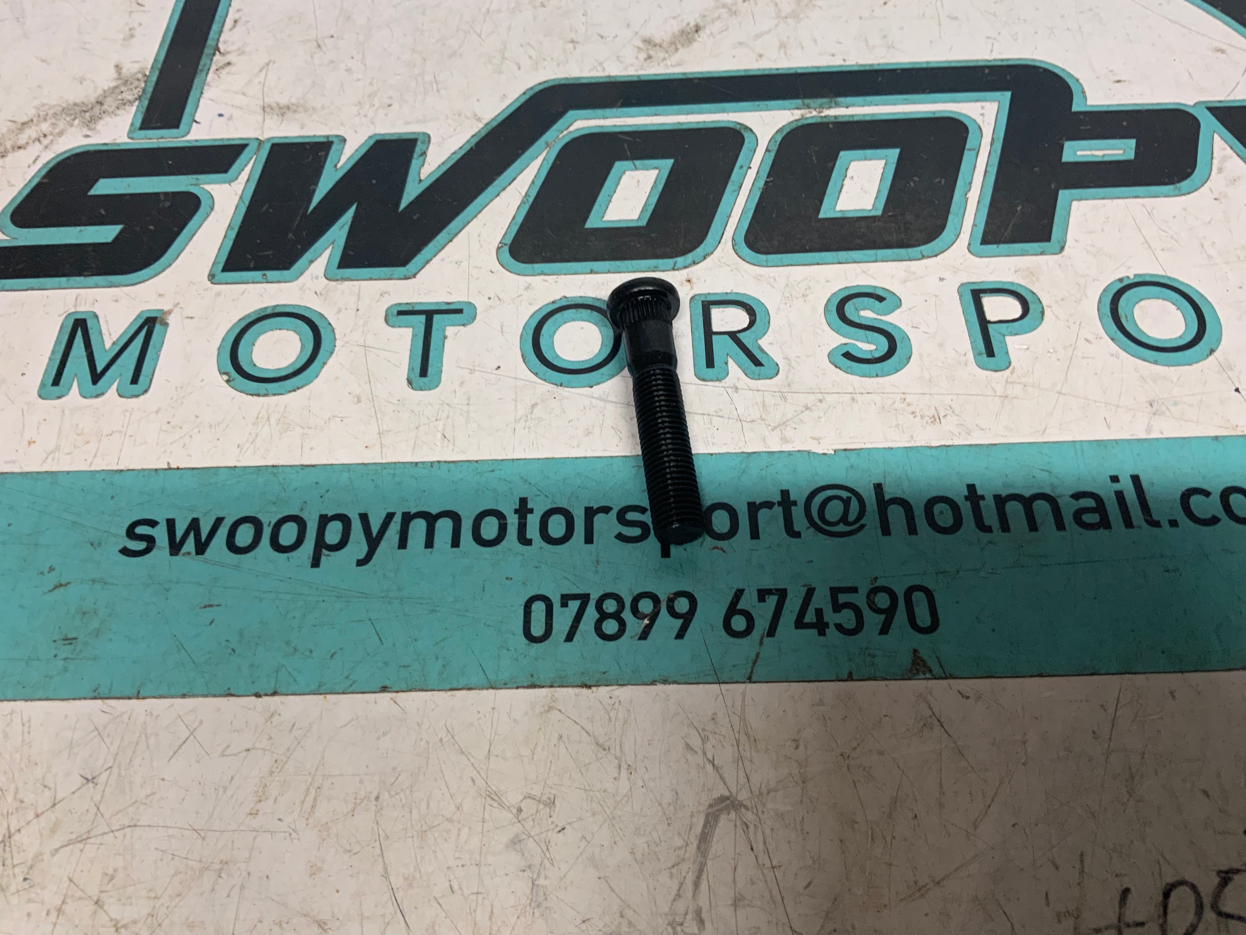 Swoopy Wheel stud SM0020 – Swoopy Motorsport